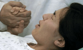 “分娩出问题先保住我?”准妈妈们别再纠结保大保小,真没必要! “分娩出问题先保住我?”准妈妈们别再纠结保大保小,真没必要!