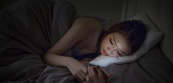 女性生理期时，为何容易暴躁易怒？如何平稳度过？男女都需了解下