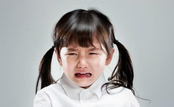 孩子出现“地图舌”,往往预示着身体状况不佳,尽早调理少生病 孩子出现“地图舌”,往往预示着身体状况不佳,尽早调理少生病