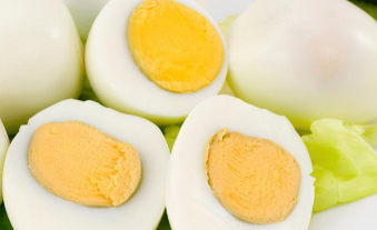 水煮蛋吃多是否会引起胃炎？建议：这3种食物可多吃，帮助养胃