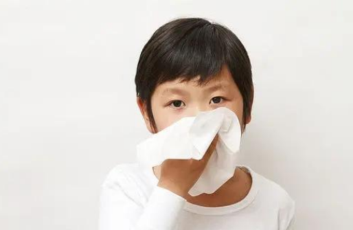 孩子是普通感冒还是肺炎，3招教你辨别