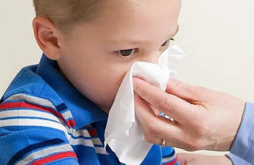 孩子是普通感冒还是肺炎，3招教你辨别